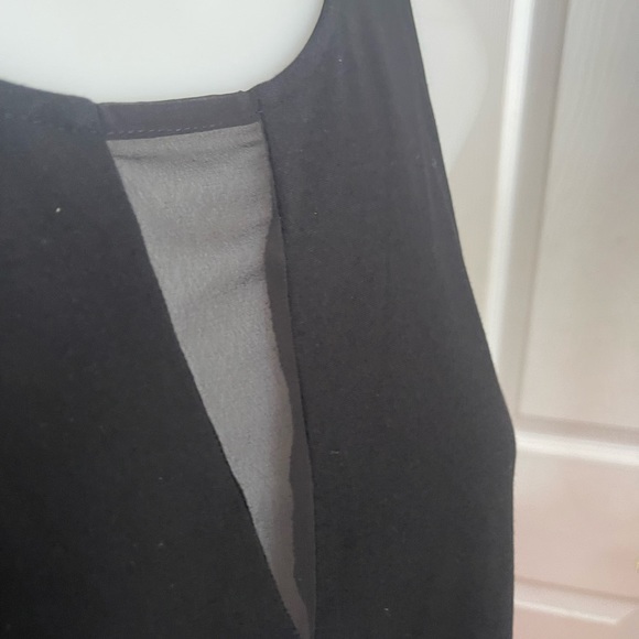 Banana Republic Blk Sleeveless Top SZ S - Picture 8 of 9